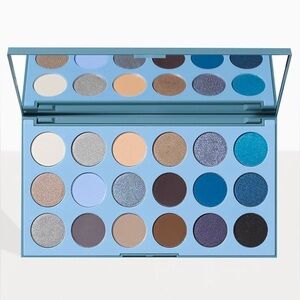 Morphe 18A Blue Ya Away Eyeshadow Palette